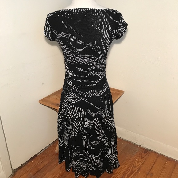 Kenneth Cole Reaction Dress- SZ S **New With Tags** - Picture 2 of 16